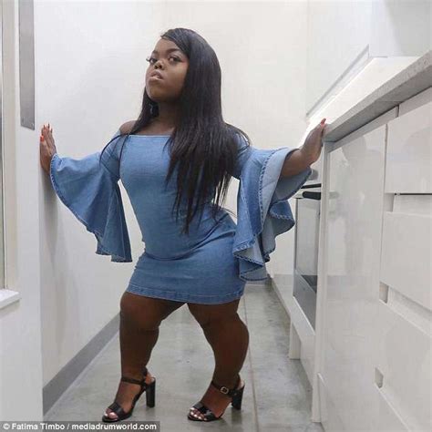 Undateables Woman With Dwarfism Overcomes Cruel Bullies To Become Instagram Model Daily Mail