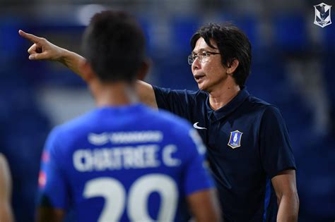 ไล่ตั้งแต่เลกแรกที่ไปคว้าตัว สิโรจน์ ฉัตรทอง, วิคเตอร์ คาร์โดโซ่, สุมัญญา ปุริสาย หรือ สันติภาพ. โค้ชโอ่ง เผยชื่อทีมที่อยากเห็นเลื่อนชั้นตาม บีจี ปทุม ...