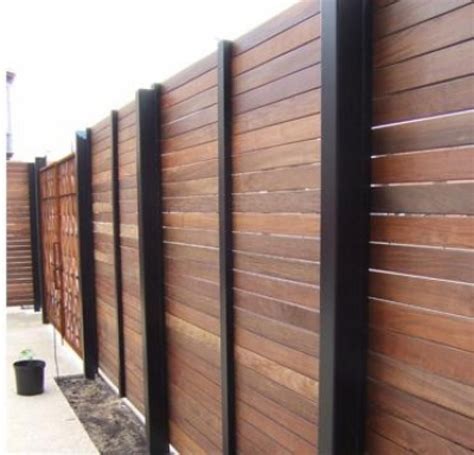 This guide will teach you which material is best for your security needs while blending perfectly with your home and yard. Different Types Of Fences | All About Home Design Ideas (5 ...