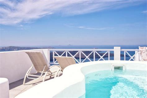 What better way to rekindle the flame in your relationship than to dip into the hot tub and enjoy some. Honeymoon suites santorini with private Jacuzzi