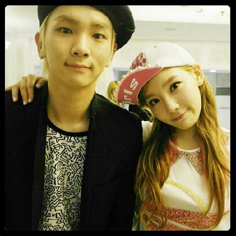 Girls’ Generation’s Taeyeon And Shinee’s Key Snapped A Cute Photo Together Pinks Land