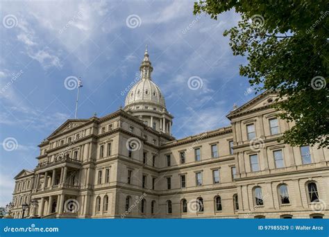 Michigan State Capitol Stock Image Image Of Governor 97985529