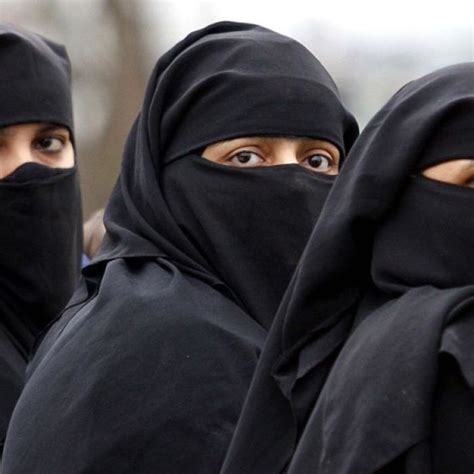 Explainer Why Do Muslim Women Wear A Burka Niqab Or Hijab Abc News