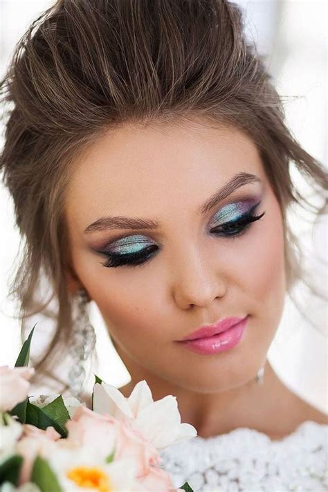 36 Bright Wedding Makeup Ideas For Brunettes Wedding Forward Wedding Hair And Makeup