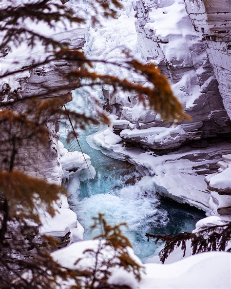 Keegan Goerz Photography Athabasca Falls During Winter
