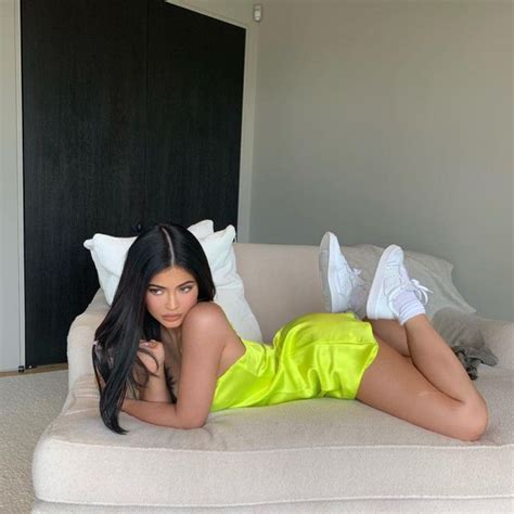 The Dress Neon Green Frankies Of Kylie Jenner On His Account Instagram