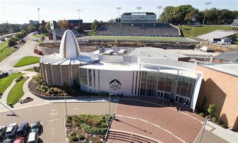 Pro Football Hall Of Fame In Canton Oh Hall Of Fame Football Hall Of Fame Dream Vacations