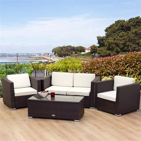 If you really want to let the days dream by, why not go for a sun lounger? Rattan Garden Furniture For Backyard Beauty and Comfort