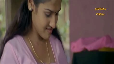 Malayalam Actress Vidhya Mohan Cleavage Scene Navel Malaylam