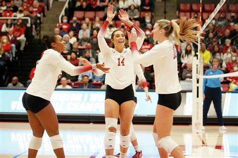Lessons Learned Stanford Womens Volleyball Headed To Sweet