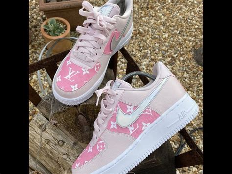 Shop our louis vuitton pink selection from the world's finest dealers on 1stdibs. Pink Louis Vuitton Air Force 1 by RYSNC® the custom king ...