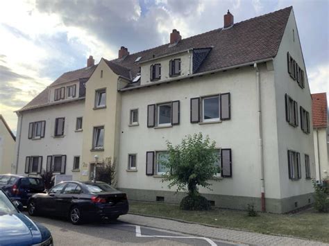 Zur vermietung steht eine schöne 3 zimmer wohnung im zentrum von limburgerhof gebäude:. 4 Zimmer Wohnung in Limburgerhof- Limburgerhof: Großzügige ...