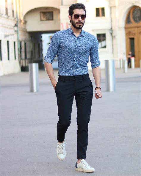 If you are like most people, you may be unsure of what to wear. Monday looks 😊 | Mens casual outfits, Stylish men casual ...