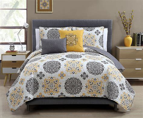 Do you think yellow comforter sets king appears nice? Know about quilt sets (With images) | King size quilt sets ...