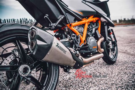 The brilliance of the ktm 1290 super duke gt's performance is in how unobtrusively it perfects a rider's commands and the road surface. Review: World Launch, 2020 KTM 1290 Super Duke R - Bike Review