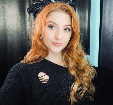 marlhy r reactgirls