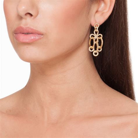 Ingenious Gold Chandelier Earring