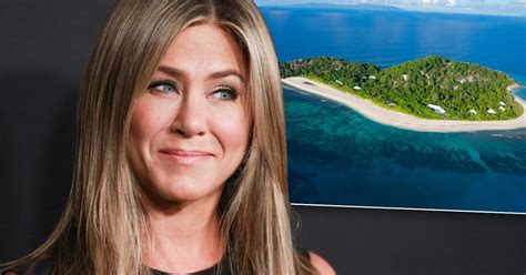 Jennifer Aniston To Drop Millions On Luxury Private Island
