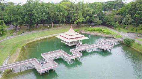 Macritchie reservoir is singapore's oldest reservoir. MACRITCHIE RESERVOIR PDF