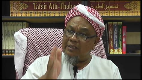 Surah yang diturunkan di madinah ini mempunyai 200 ayat dan terjemahannya secara keseluruhan. Daurah Tafsir Surah Ali Imran (Ayat 111 - 120) - YouTube