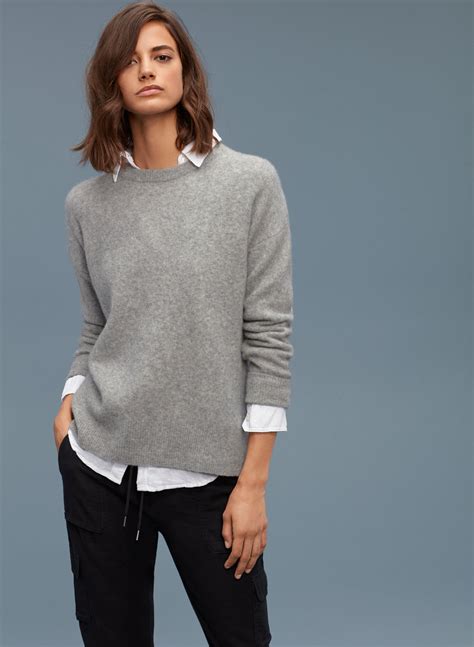 Community Thurlow Sweater Aritzia Knit Sweater Outfit Collar Shirt