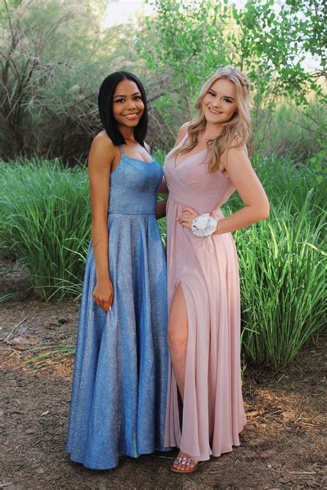 2019 Prom Prom Poses Pose In Dress Prom Photos