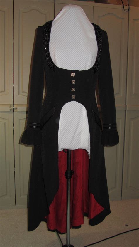 front view of finished slightly modified simplicity 2172 made for a friend for dragon con 2012