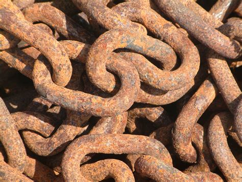 Rusty iron's chains | Metal chain link, Chain, Metal chain