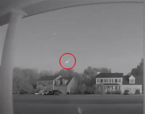 Meteoroid Traveling At 32000mph Lights Up The North Carolina Sky Here