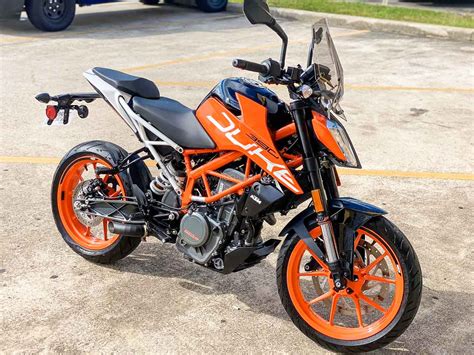 Detailed bikes comparison on ktm rc 390 vs ktm 200 duke; KTM India Sales vs Exports June 2020 - RC, Duke 125, 200 ...