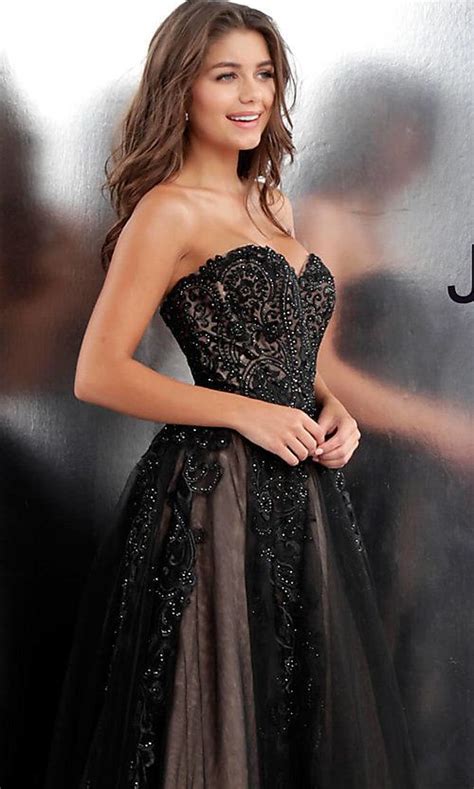 Embroidered Ball Gown Style Designer Prom Dress Ball Gowns Gorgeous