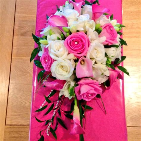 We offer full wedding management, wedding coordination, wedding floristry. Pin by Karen Sumner.. No.1 for Flower on Wedding flowers | Table decorations, Decor, Wedding flowers