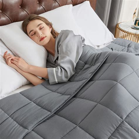 7 Best Cooling Weighted Blankets For Better Sleep