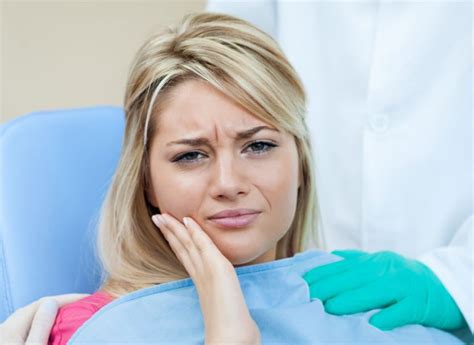 what do emergency dentists treat 5 urgent dental mattersdental news