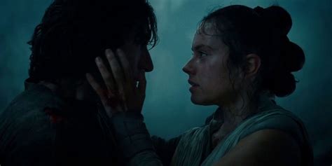 Rise Of Skywalker S Rey Ben Kiss Was Romantic Despite What Disney Says
