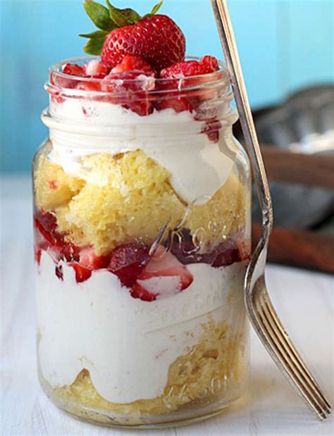 Strawberry Shortcake In A Jar Food Recipes Mason Jar Desserts