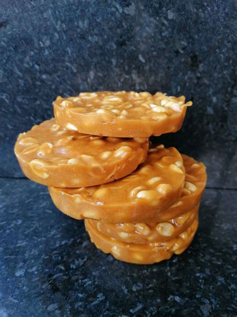 GIFTS | PEANUT BRITTLE | CARAMEL | SWEETS