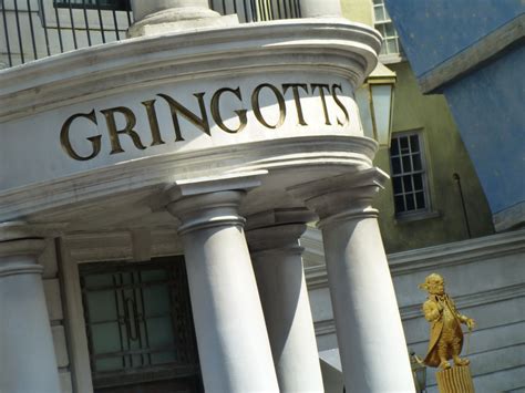 Harry Potter And The Escape From Gringotts At Universal Studios Florida