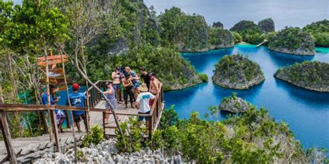 All About Raja Ampat Papua Paradise