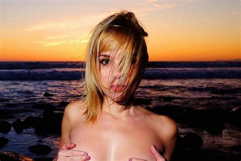 Brea Grant Topless Photos Thefappening