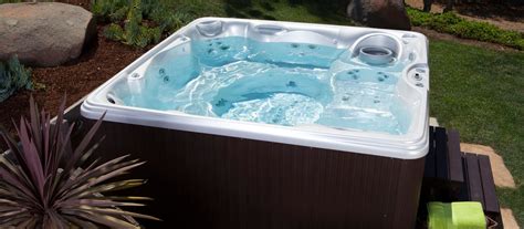 Solana Hot Tub Review Sx ™ 3 Person Hot Tub From Hotspring