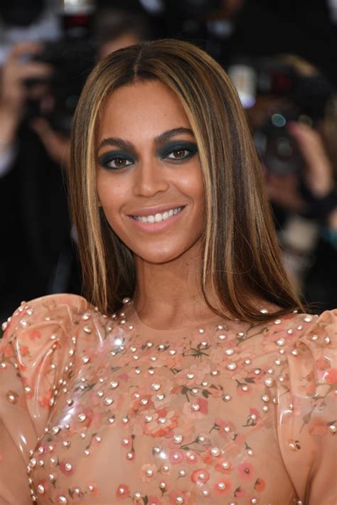 Beyonce Makeup And Hair At The Met Gala 2016 Popsugar
