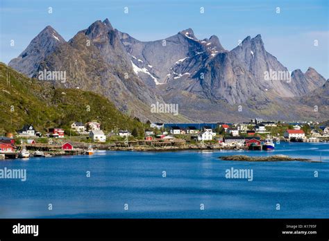 Reine Norway Harbour Hi Res Stock Photography And Images Alamy
