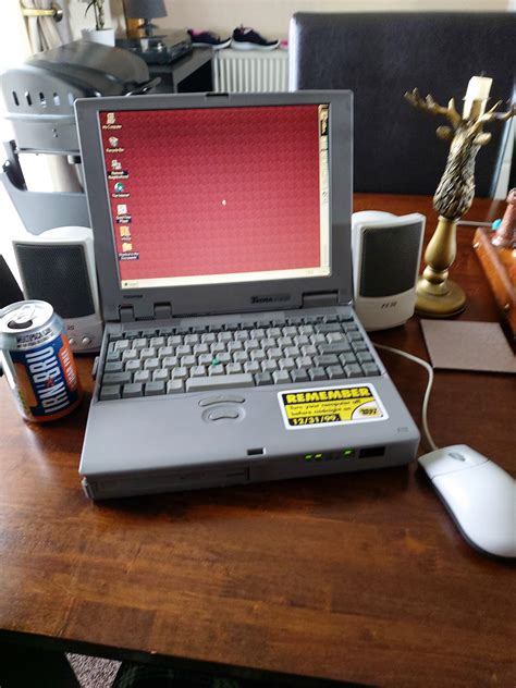 My New Mobile Battlestation A 1997 Toshiba Tecra 510cdt With A Few