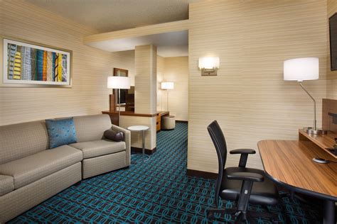 Hotel In Ohio With Indoor Pool Fairfield Inn And Suites Columbus Osu