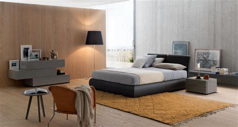 28 gen 2021 anche l'arredamento della camera da letto può influire sulla qualità del sonno. E adesso.. scegliamo il como' e i comodini migliori per la nostra camera da letto. | Interiors ...