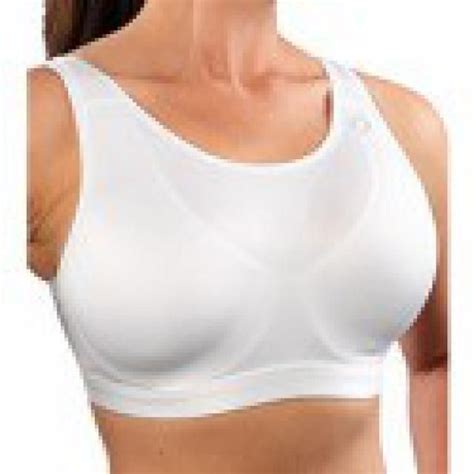 The 9 Best Sports Bras for Large Breasts of 2020 | Best ...