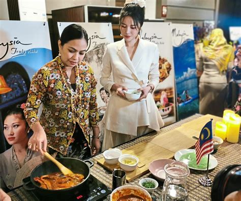 China Gets A Taste Of Nyonya Cuisine The Star