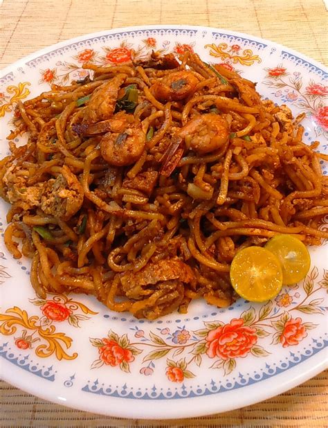 Sargunas Fantabulous Kitchen Malaysian Style Fried Egg Noodles