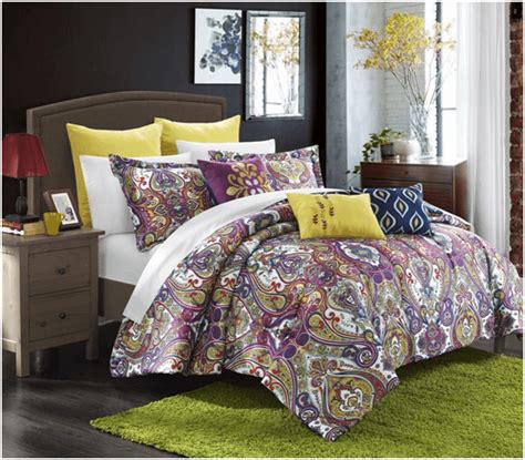 Its natural ability to keep birds warm in icy water and cold temperatures makes it valuable for filling comforters that will hold plenty of warmth. 7 Crazy colored down comforters - Best Goose Down ...